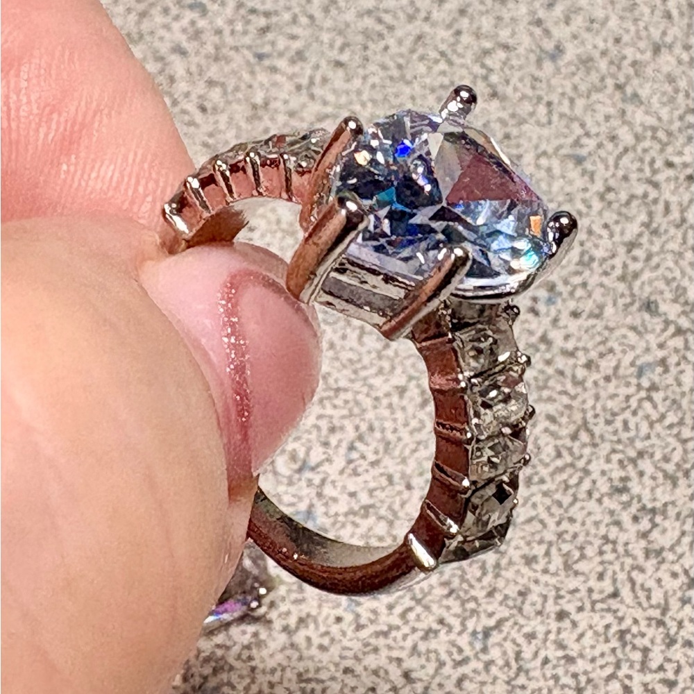 Elegant Silver Crystal Rings Set NWT - Picture 10 of 10
